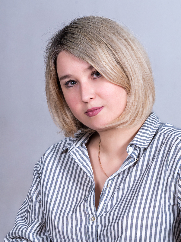 Ожерельева Оксана Валерьевна.