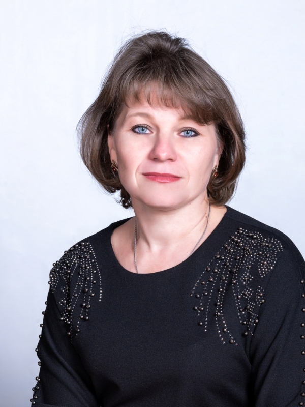 Леонова Светлана Владимировна.